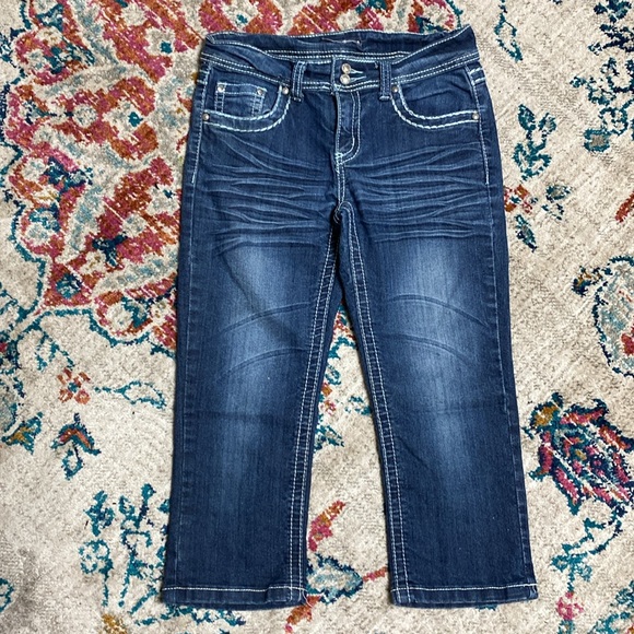 Silver Jeans Embellished Capris - Picture 3 of 3